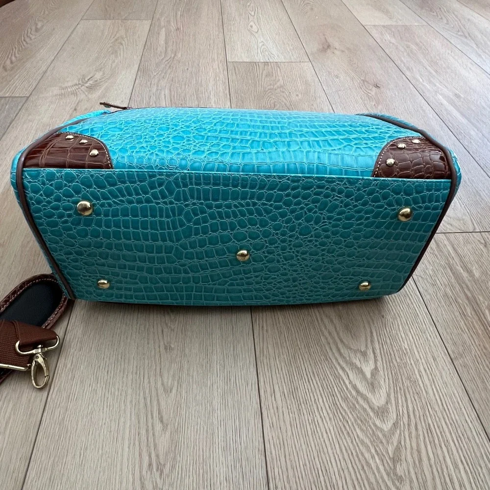 Samantha Brown NWOT blue and brown crocodile-embossed travel tote/weekender bag.